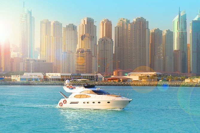 Enjoy Sea Trip with Donut Boat Abu Dhabi
